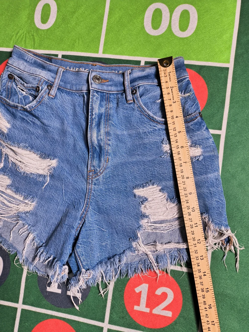 American Eagle Highest Rise 90s Boyfriend Short Women's 2 Distressed Denim Short